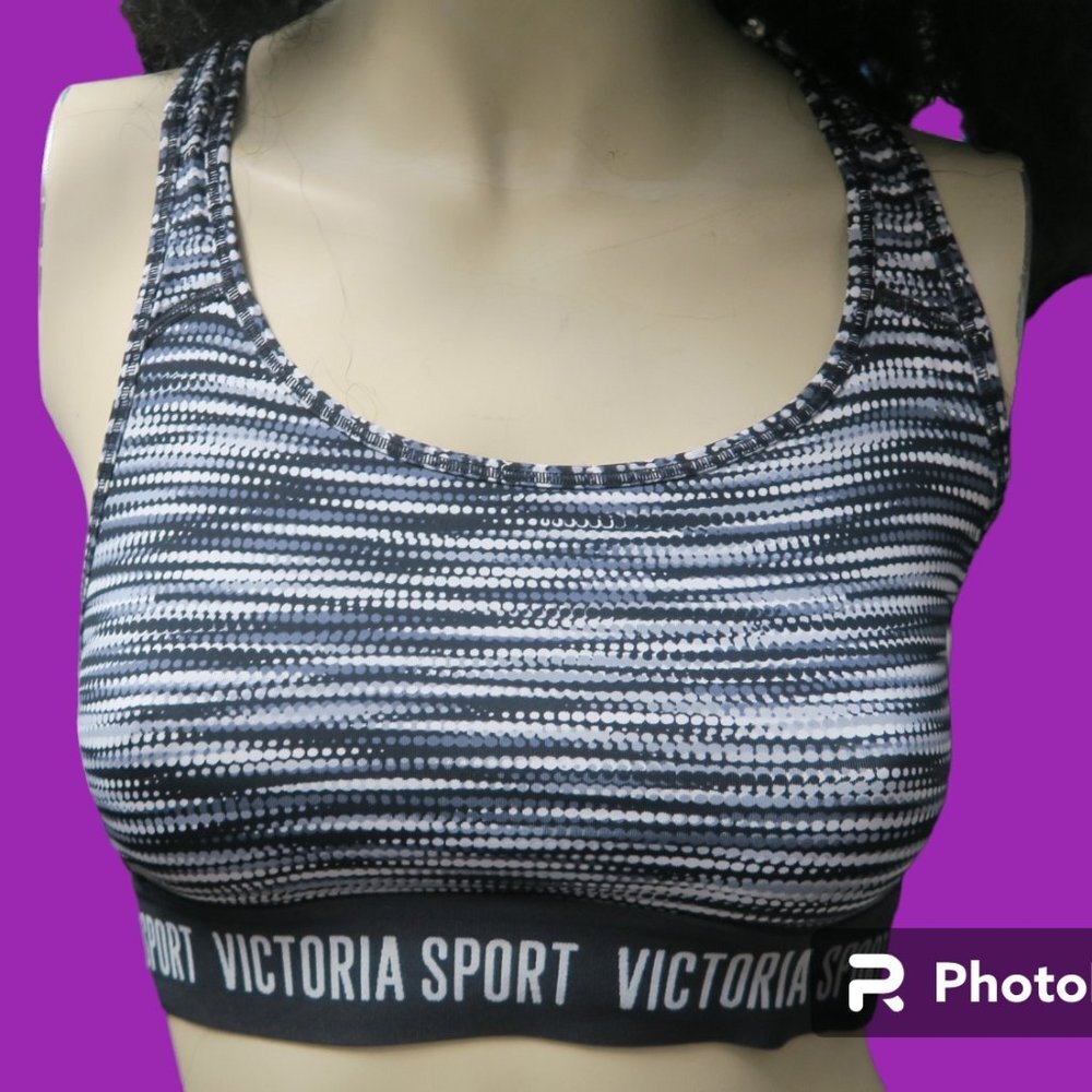 Victoria's Secret Victoria Sport on bottom racerback the player bra sports white